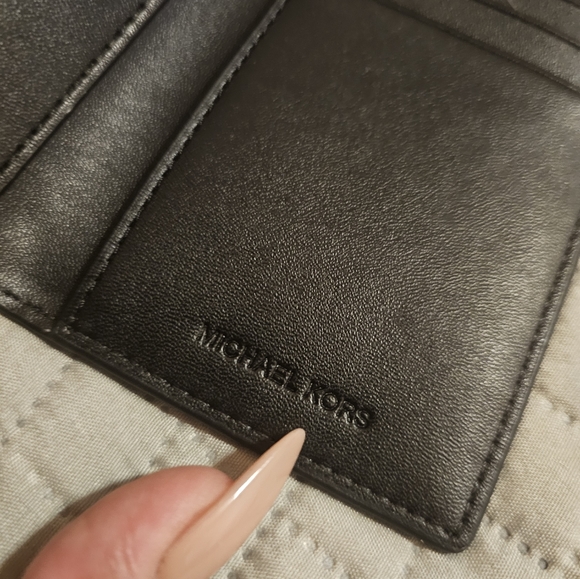 Michael Kors Folding Card Case - Picture 3 of 7